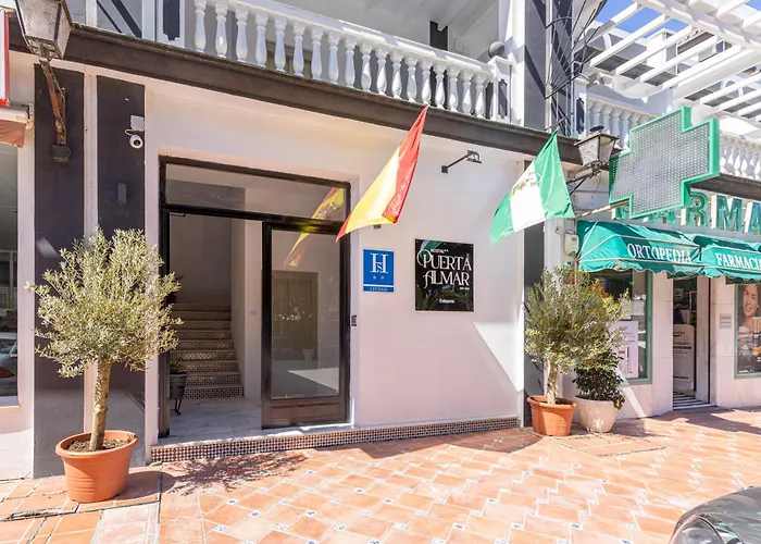 Puerta Almar Pensión Estepona